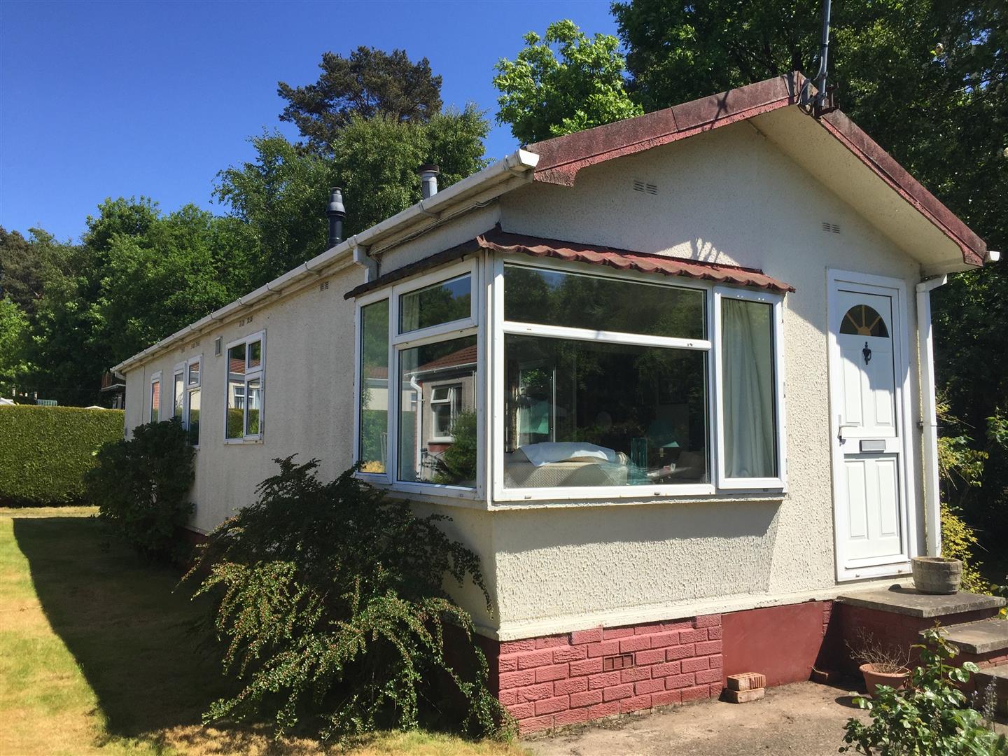 The Pines Homes Park, Huntington, Cannock Jayman Estate Agents